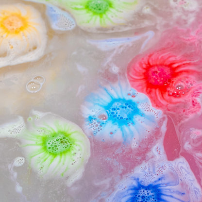 Tub Works® Lil' Bursts™ Mini Bath Bombs for Kids, 90 Count, Rainbow | Nontoxic | Tiny Kids Bath Bombs with A Burst of Color, Foam & Bubbles | Customize Toddler Bath with 7 Colors | Make Bathtub Art